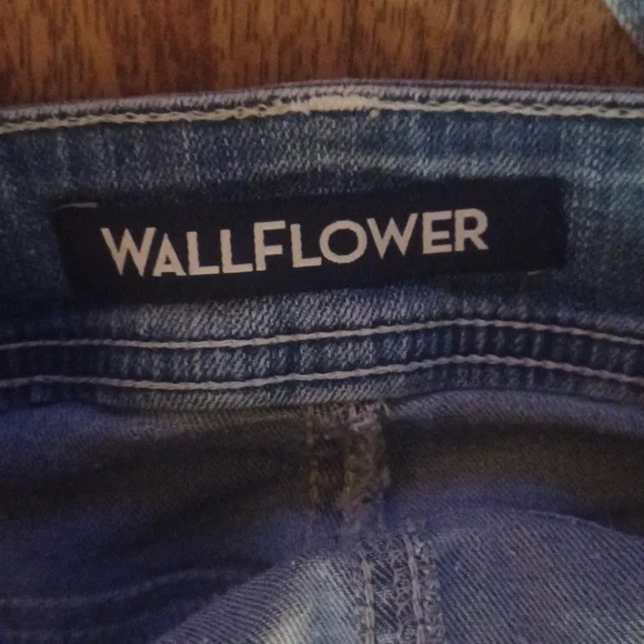 Wallflower blue Jean overalls size small - Picture 4 of 9